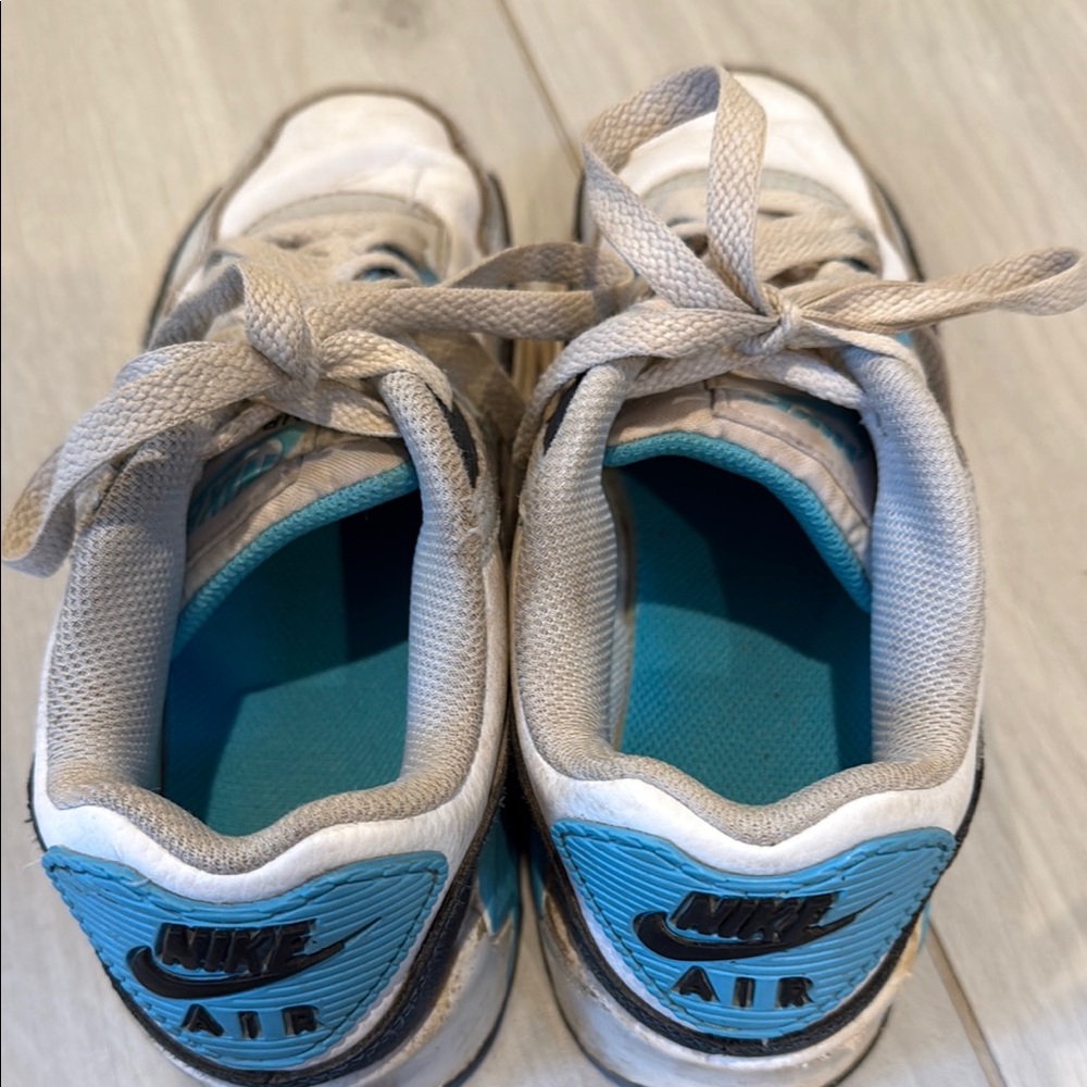 Nike Air Max White and Blue Sneakers, size 3.5 youth - Picture 6 of 7